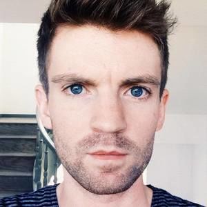 Meet your Posher, Levi